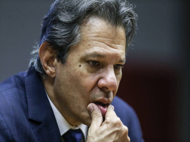 Ministro da Fazenda Haddad declara: PIB de 3% com juro real de 10%  milagre