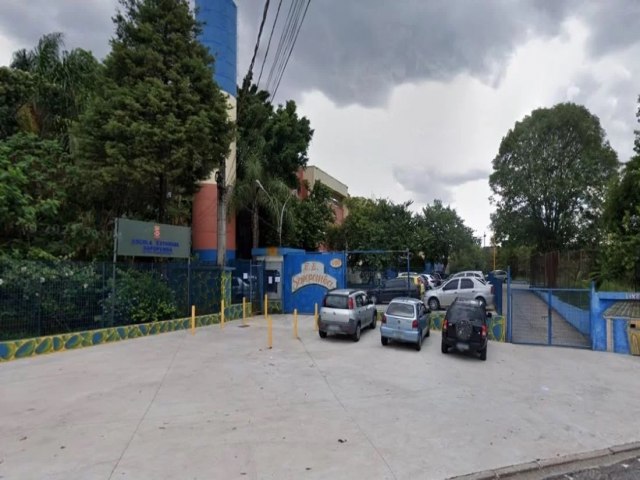 Morre aluna baleada na cabea por atirador em escola estadual de SP