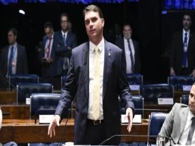 Emenda do senador Flvio Bolsonaro que muda lei das cotas raciais  rejeitada