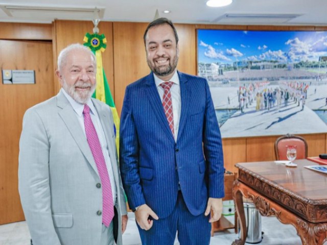 Governador do RJ se encontra com Lula aps nibus queimados por milicianos