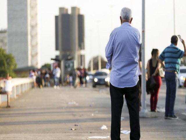 Em 12 anos, populao brasileira com 65 anos ou mais cresceu quase 60%