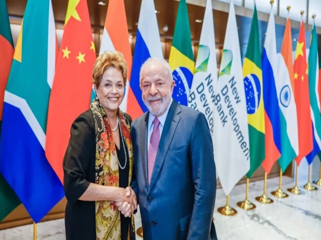 Comandado por Dilma, Banco dos Brics envia US$ 1 bilho ao governo brasileiro