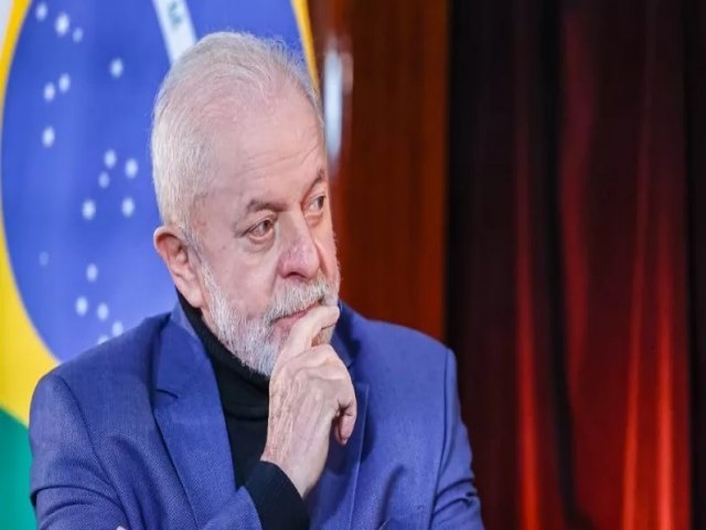 Lula diz ter pressa para reconstruir o Brasil e reclama que mandato  muito curto