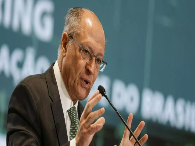 Alckmin diz que conversar com Lira para aprovar reviso do Novo Ensino Mdio