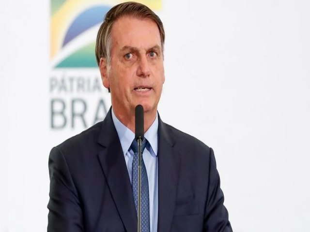 Bolsonaro deu passaporte diplomtico para famliares do matador de Marielle