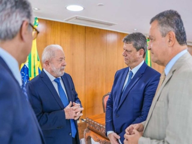 Presidente Lula e governador Tarcsio selam a paz com acordo para o tnel Santos-Guaruj