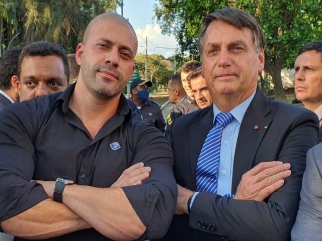 Abandonado por Bolsonaro, Daniel Silveira vira faxineiro na cadeia para tenta reduzir pena