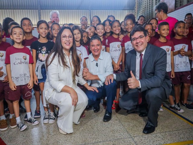 Governador do Piau participa de aniversrio solidrio do ministro Wellington Dias em Teresina