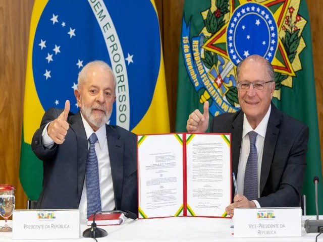 Em cerimnia, Governo Lula regulamenta Programa Mover e debntures de infraestrutura