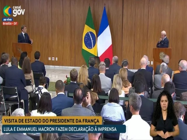 VDEO  Macron diz que 8 de janeiro foi causado por inimigos da democracia