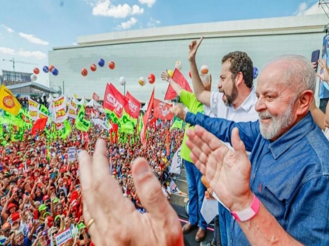 Lula sanciona iseno de Imposto de Renda para quem ganha at dois salrios mnimos