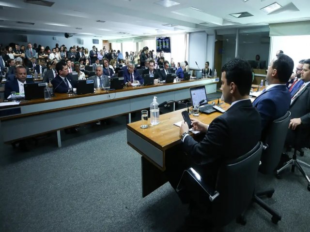 CCJ do Senado aprova aumento de cotas raciais para concurso pblico