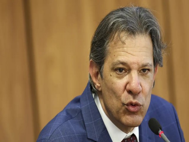 Ministro Haddad conversar com papa Francisco sobre taxao de super-ricos