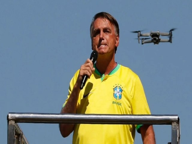 PF cita tentativa de golpe no relatrio das joias de Bolsonaro; entenda relao