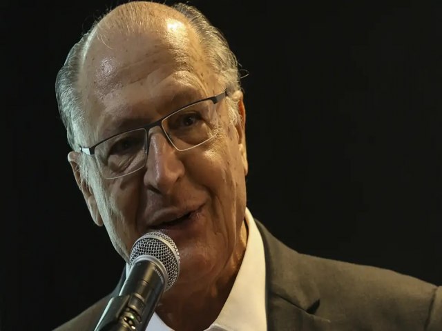 Alckmin sobre estudo: reforma tributria vai ampliar investimentos e exportaes