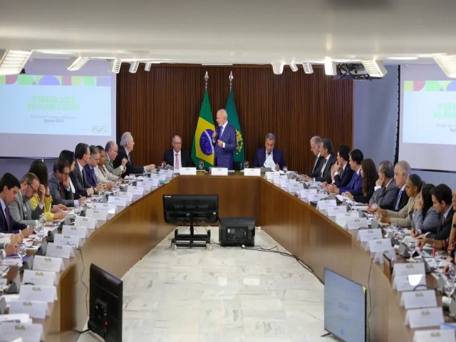 Presidente Lula manifesta otimismo com o momento do pas em reunio ministerial