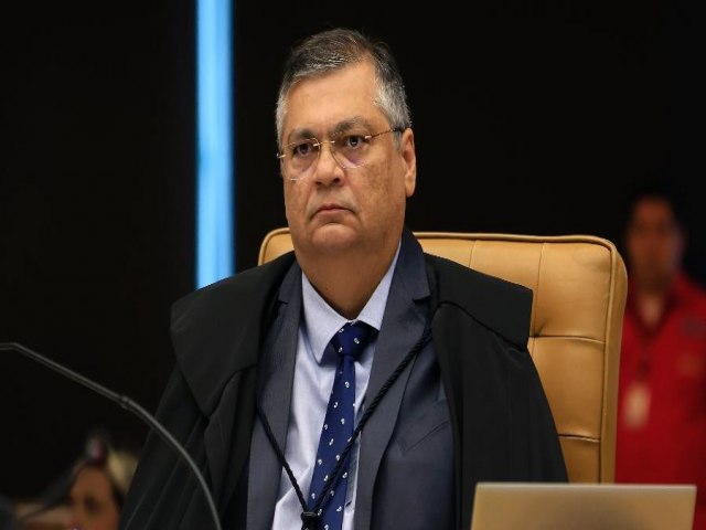 Ministro do STF, Flvio Dino mantm suspenso de emendas Pix ao Oramento