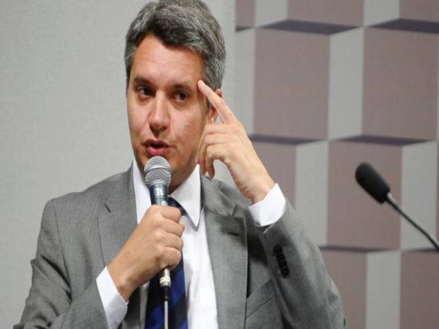 Est presente em todo lugar, diz diretor da PF sobre o crime organizado