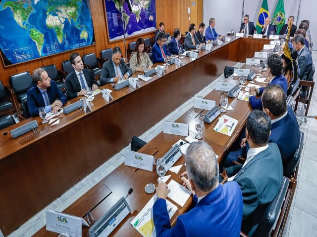 Com autorizao do STF, governo Lula publica regras para pagar emendas