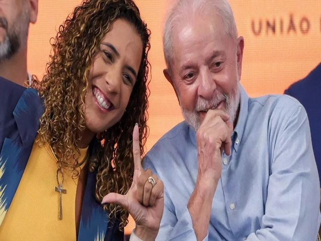 Permanncia de Silvio Almeida no governo ser decidida aps conversa entre Lula e Anielle