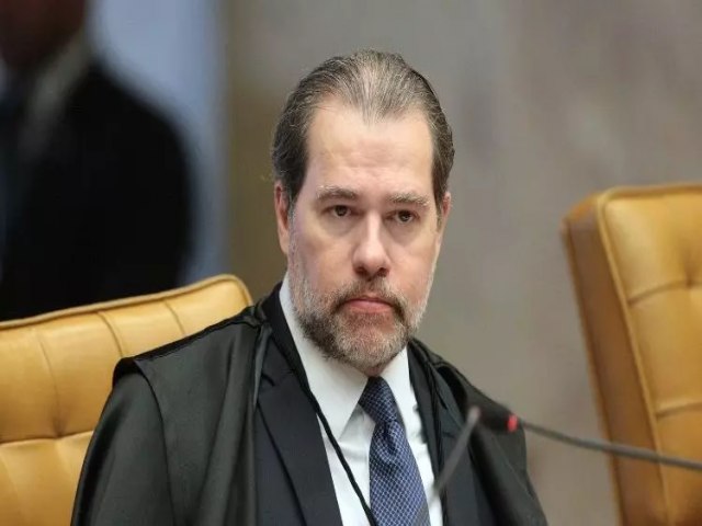 Ministro Dias Toffoli  internado com inflamao no pulmo em Braslia