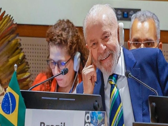 A democracia vive hoje seu momento mais crtico desde a II Guerra Mundial, diz Lula