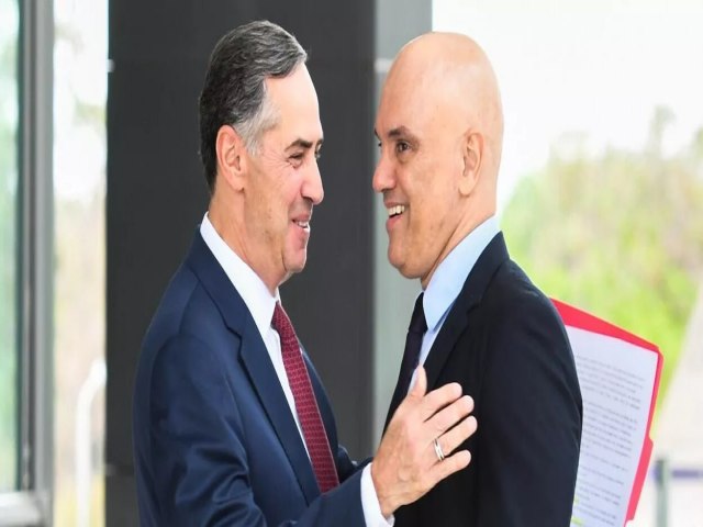 Decises de Moraes refletem sentimento do STF em defesa da democracia, diz Barroso