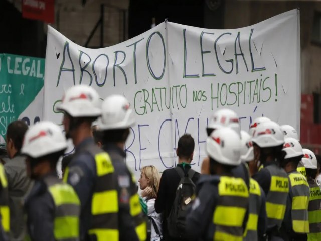 SO PAULO: Mulheres fazem ato no Masp no Dia de Luta pela Legalizao do Aborto