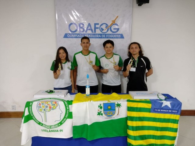 Estudantes da rede estadual de Luzilndia conquistam ouro na Jornada de Foguetes no Rio de Janeiro