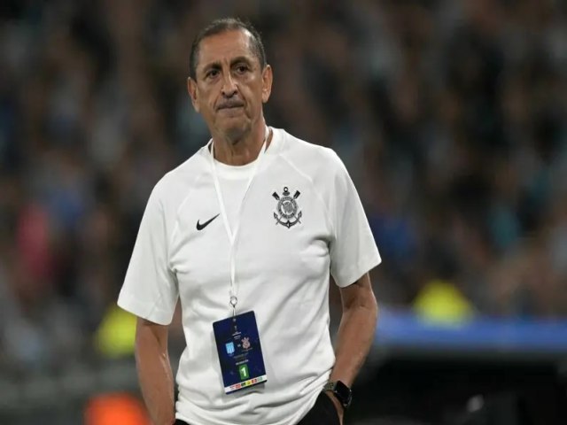 Ramn Daz defende trabalho no Corinthians e refora: Tenho contrato