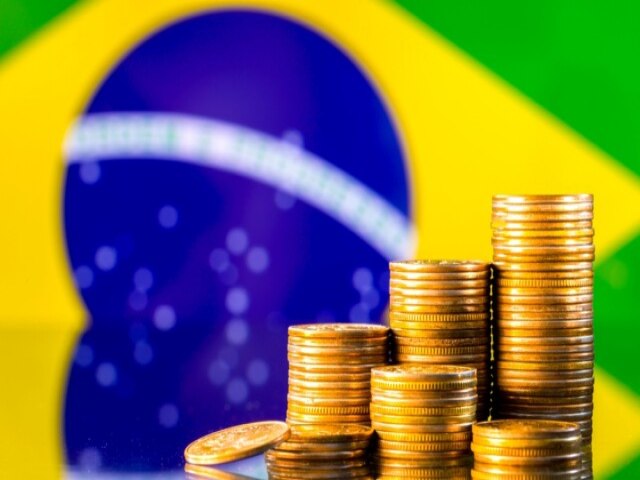 Quem ganha R$ 6 mil paga mais imposto do que quem recebe R$ 2 milhes, mostra estudo