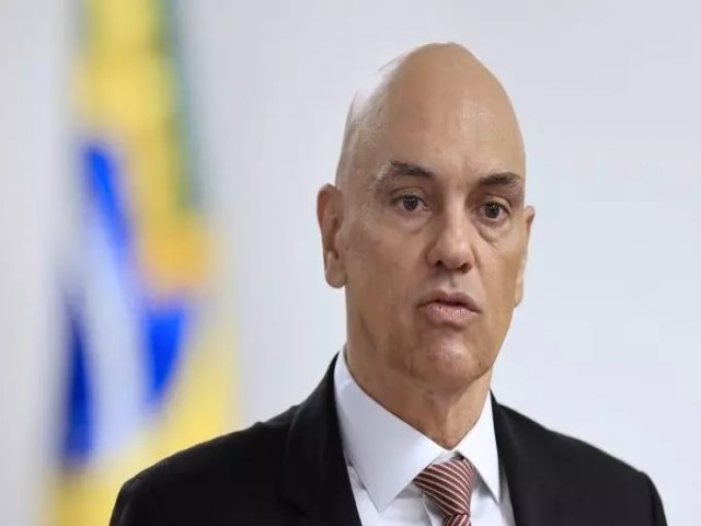 Moraes intima Mauro Cid aps contradies em depoimento  Polcia Federal