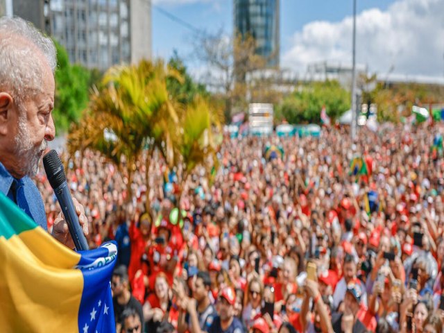  Onda Lula vira tsunami antifascista e pr-democracia