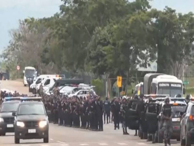 Acampamento no QG do Exrcito em Braslia  desfeito e 1.200 pessoas so presas