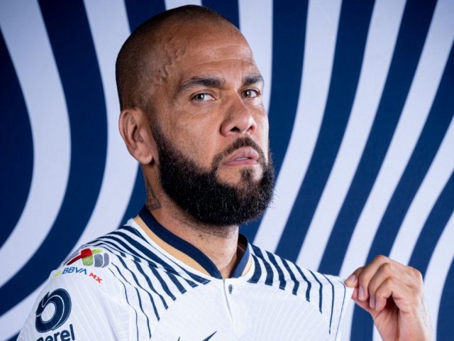 Juza decreta priso preventiva de Daniel Alves sem direito a fiana.