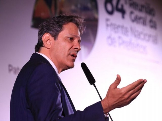 Haddad discute com bancos reduo de juros do carto de crdito