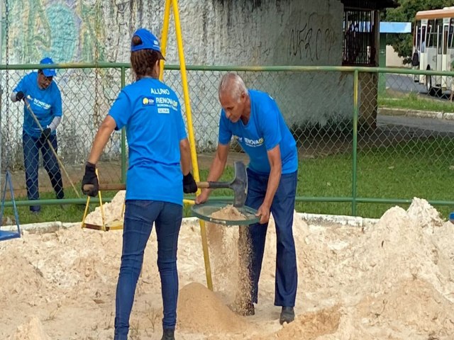 Cruzeiro recebe reforma de quadra de areia e recuperao asfltica