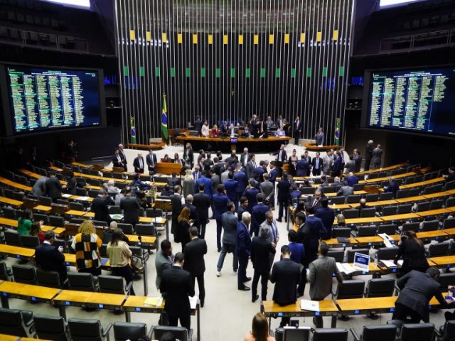 Cmara aprova texto-base do projeto do arcabouo fiscal