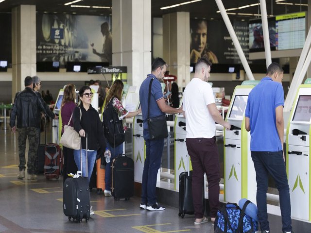 Economia Programa Voa Brasil poder ter 1,5 milho de passagens por ms