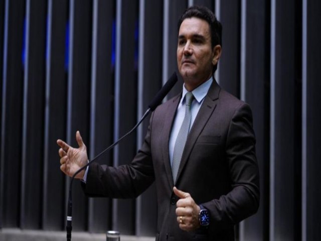 Celso Sabino: o que levou Lula a dar ministrio a ex-aliado de Bolsonaro