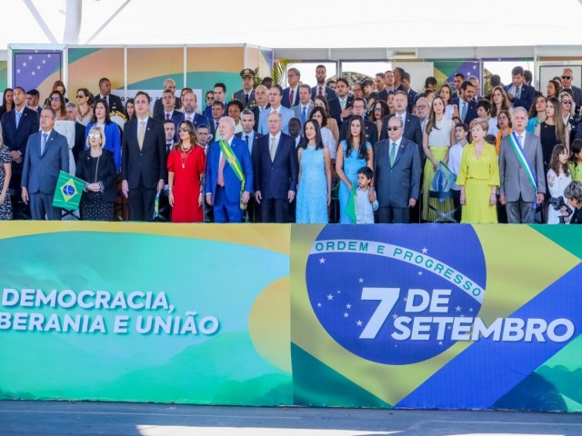 Festa para todas as idades no desfile de 7 de Setembro