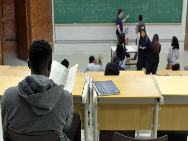 Escolas particulares tero um reajuste mdio de 9% em 2024