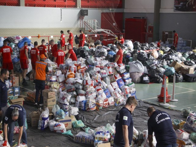 Saiba como organizar e quais itens doar na campanha Braslia pelo Sul