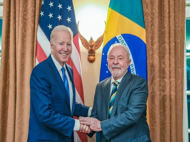 Biden melhora doao constrangedora ao RS e o governo brasileiro aceita