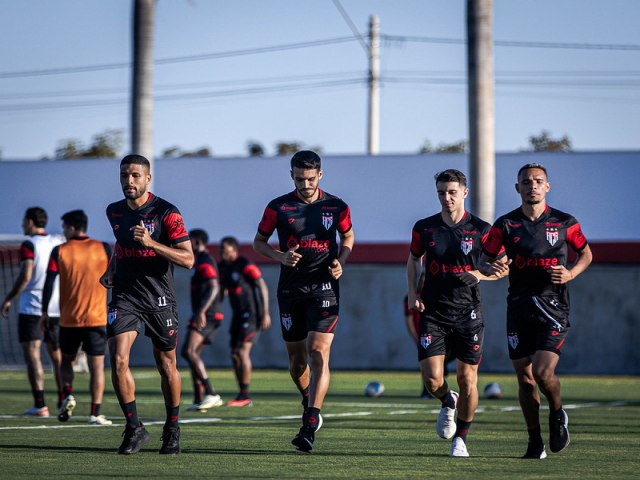 No Maracan, Atltico-GO enfrenta Fluminense podendo sair do Z-4