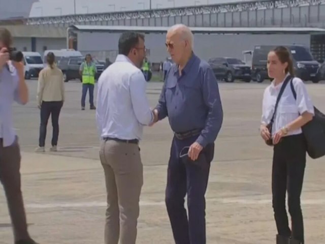 Em agenda indita, Joe Biden visita Manaus e sobrevoa Amaznia