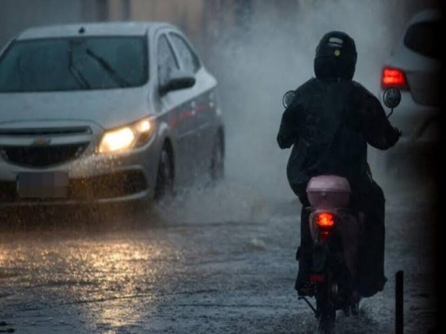 Gois ter avano de frente fria, chuvas intensas e tempestades, alerta Cimehgo