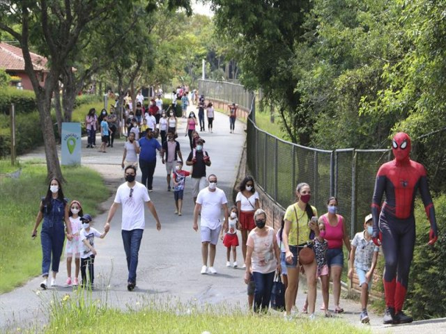 Zoolgico de Curitiba reabre neste sbado com interdies