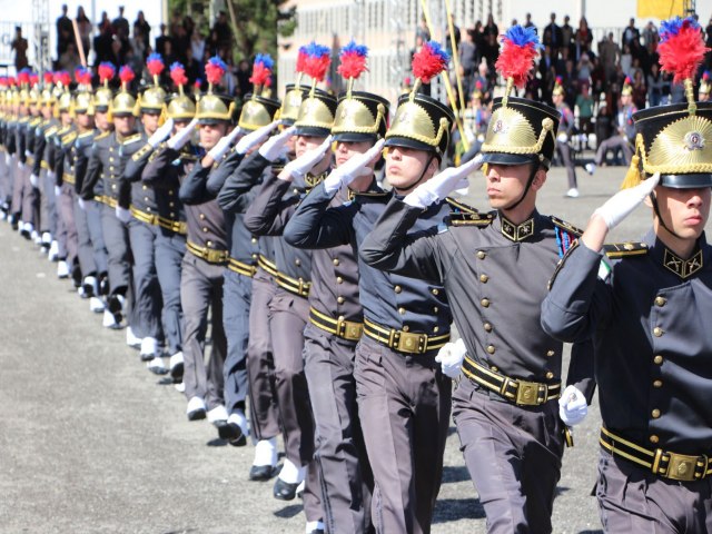 Polcia Militar do Paran realiza o tradicional Desfile de Tiradentes