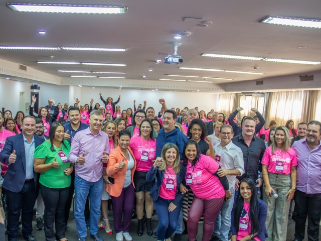 Governador Ratinho JR participa de encontro e elogia organizao do Solidariedade no Paran